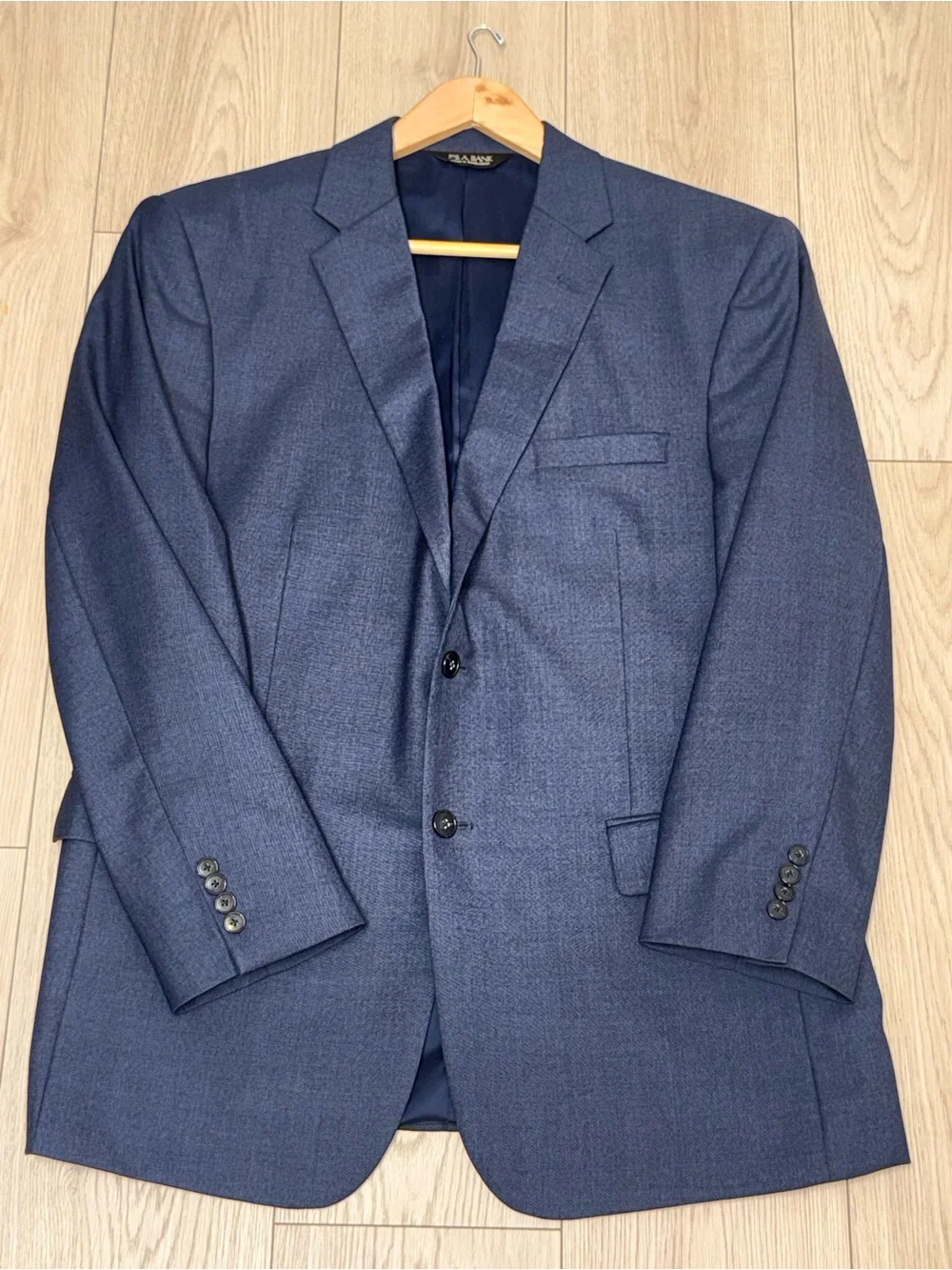 Jos.A.Bank Travelers Collection 44R Navy 2-Piece Suit Tailored Fit Blazer & Pant